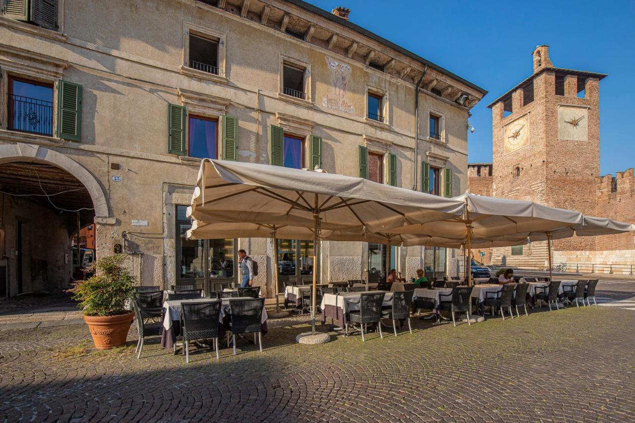 Corte Realdi Verona Buitenkant foto