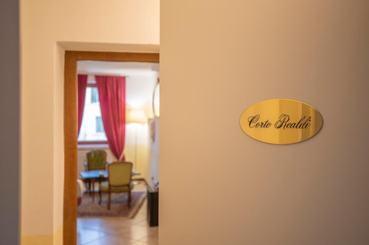 Corte Realdi Verona Buitenkant foto